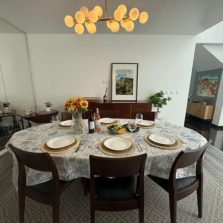 Moradia Familiar E Aconchegante Em 펜션 Canecas