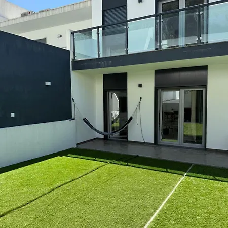 Ferienhaus Moradia Familiar E Aconchegante Em Canecas